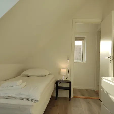 Cozy House With 2 Bedrooms On The Sea Coast